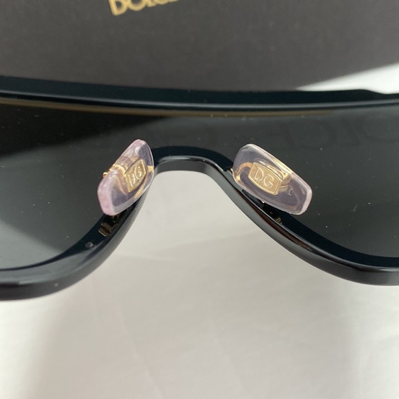 New  - DOLCE & GABBANA DG6125 Oversized Shield Sunglasses - Picture 10 of 14